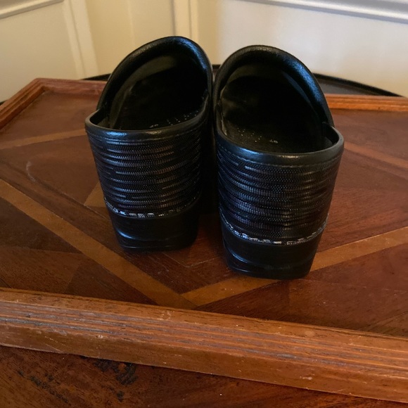 Dansko's - Picture 2 of 6